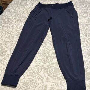 🎄Closet Closing Sale🎄 Athleta Navy Track Pants 4